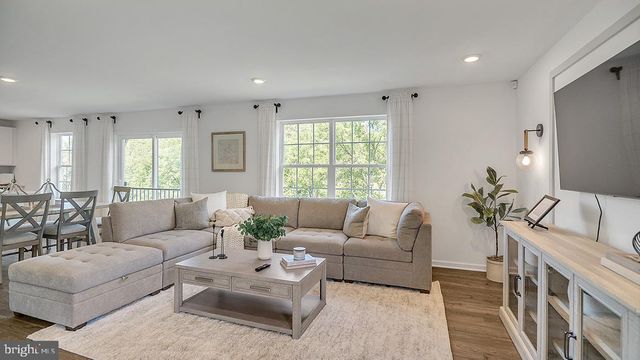 312 MONTEREY DR, Egg Harbor Township, NJ 08234