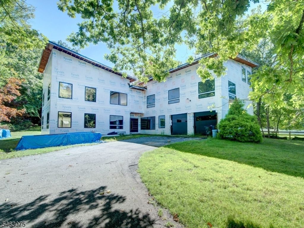 18 Rambling Brook Rd, Upper Saddle River Boro, NJ 07458 — photo 2