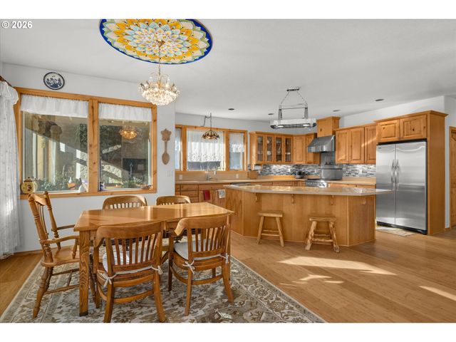 52135 E TERRA FERN Dr, Sandy, OR 97055