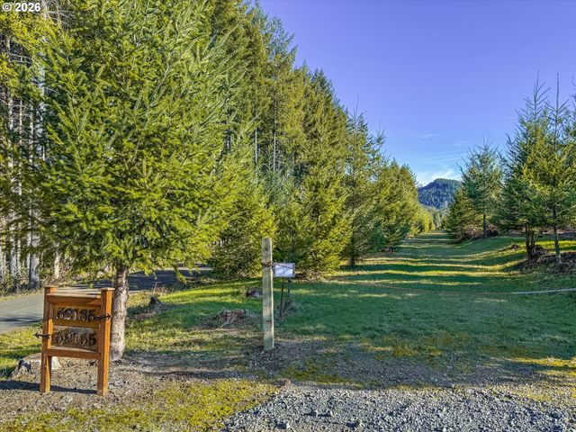 52135 E TERRA FERN Dr, Sandy, OR 97055