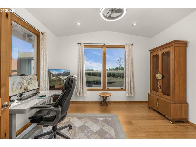 52135 E TERRA FERN Dr, Sandy, OR 97055