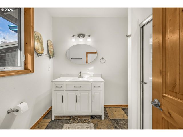 52135 E TERRA FERN Dr, Sandy, OR 97055