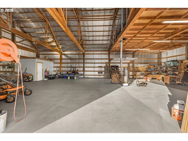 52135 E TERRA FERN Dr, Sandy, OR 97055