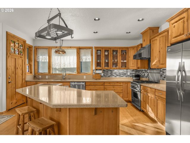 52135 E TERRA FERN Dr, Sandy, OR 97055