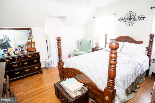 733 EGGLESTON, Sharon Hill, PA 19079