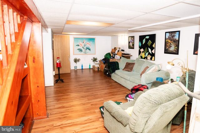 733 EGGLESTON, Sharon Hill, PA 19079