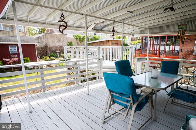 733 EGGLESTON, Sharon Hill, PA 19079