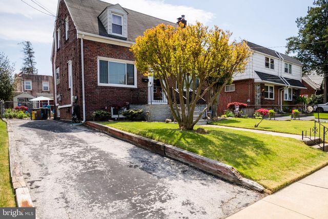 733 EGGLESTON, Sharon Hill, PA 19079