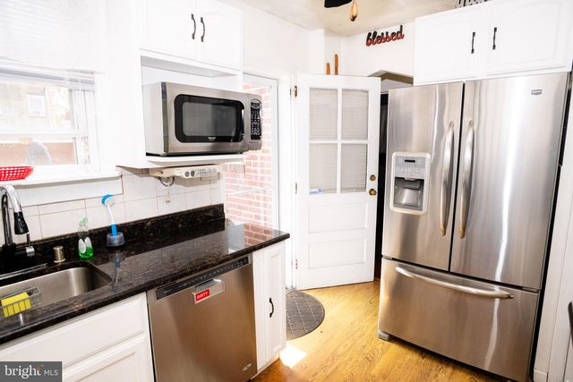 733 EGGLESTON, Sharon Hill, PA 19079