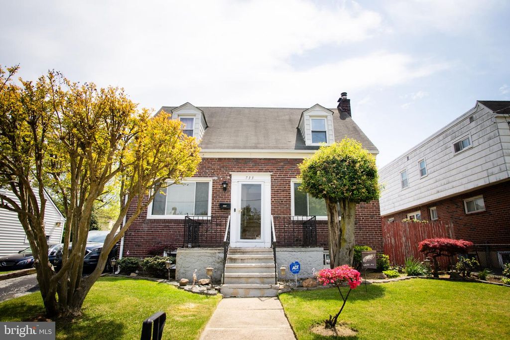 733 EGGLESTON, Sharon Hill, PA 19079