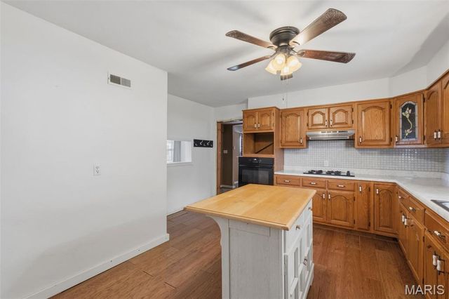 805 Brooksher Drive, Elsberry, MO 63343