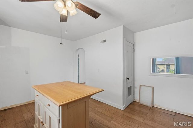 805 Brooksher Drive, Elsberry, MO 63343