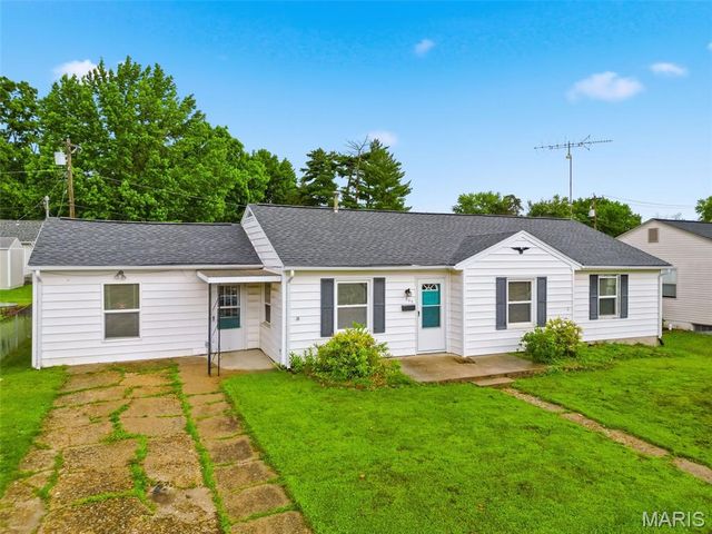 805 Brooksher Drive, Elsberry, MO 63343