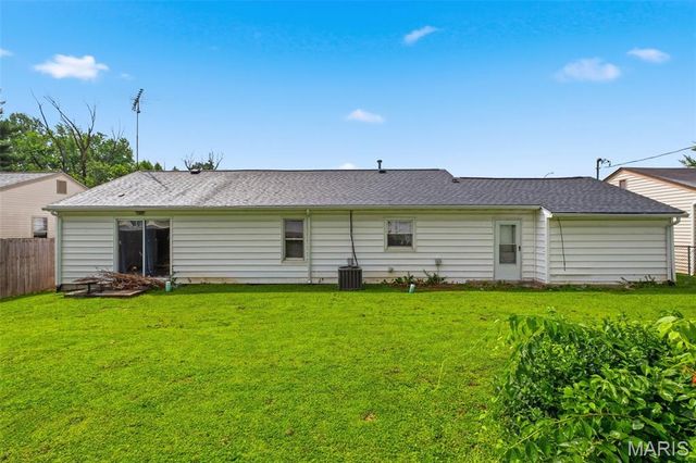 805 Brooksher Drive, Elsberry, MO 63343