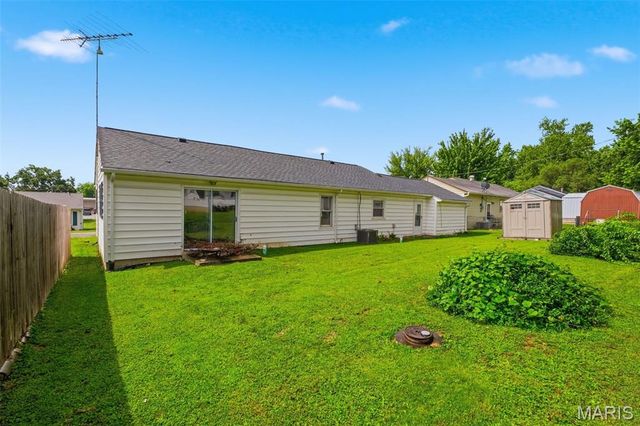 805 Brooksher Drive, Elsberry, MO 63343