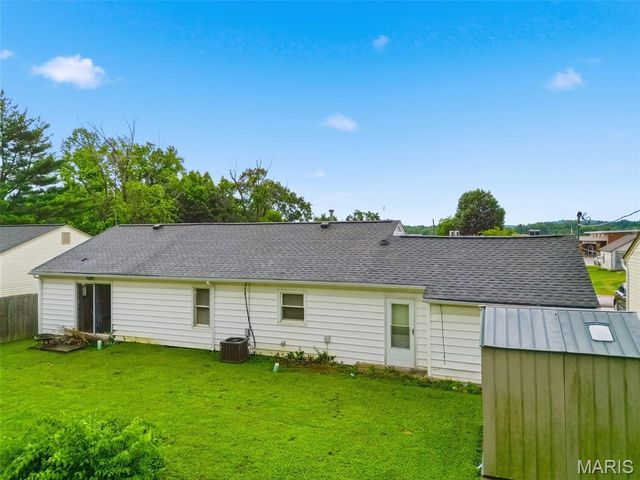 805 Brooksher Drive, Elsberry, MO 63343