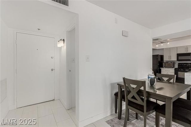 3930 University Center Drive 208, Las Vegas, NV 89119