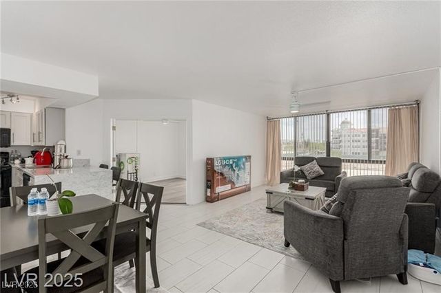 3930 University Center Drive 208, Las Vegas, NV 89119