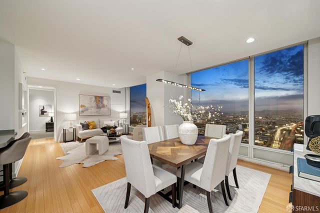 425 1st Street 3104, San Francisco, CA 94105