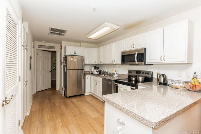 1123 Willow Lane, Valley Stream, NY 11580