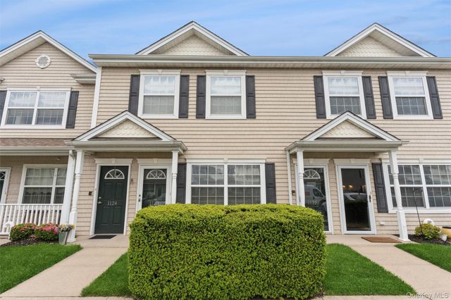 1123 Willow Lane, Valley Stream, NY 11580