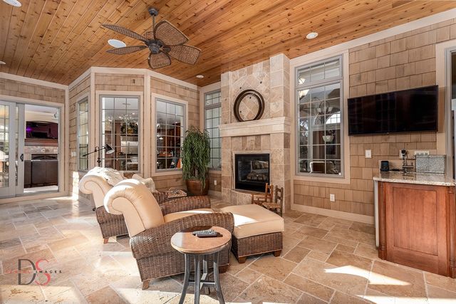 2951 E 1489th Road, Ottawa, IL 61350