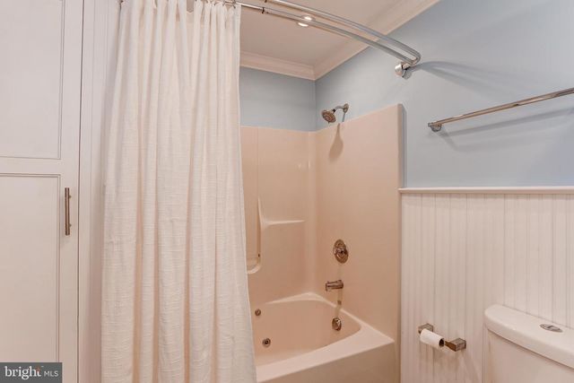 10 SILVER MAPLE DRIVE, Boiling Springs, PA 17007