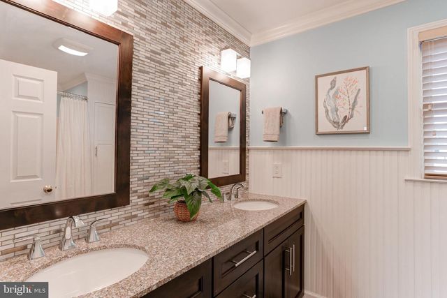 10 SILVER MAPLE DRIVE, Boiling Springs, PA 17007