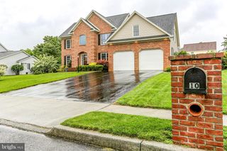 10 SILVER MAPLE DRIVE, Boiling Springs, PA 17007