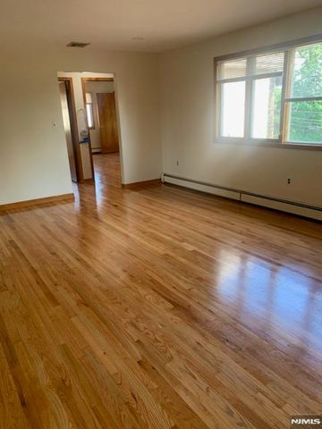 53 WASHINGTON Avenue, Little Ferry, NJ 07643