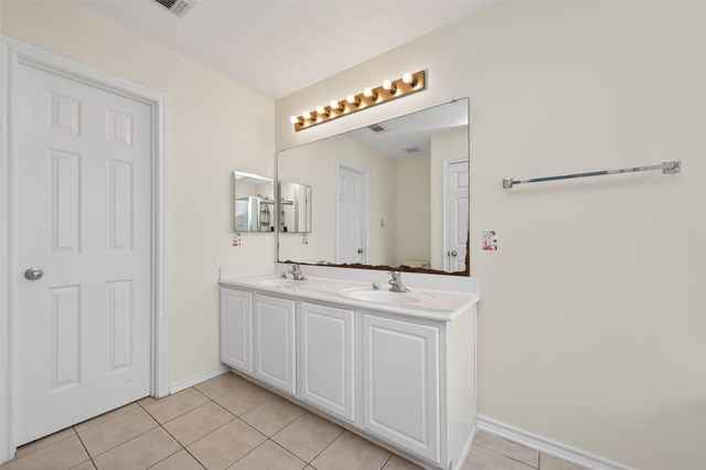 6127 Morningshire Lane, Houston, TX 77084