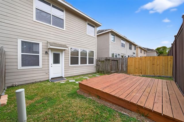 6127 Morningshire Lane, Houston, TX 77084