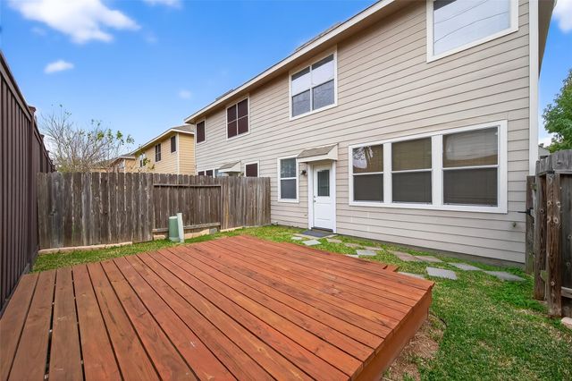 6127 Morningshire Lane, Houston, TX 77084