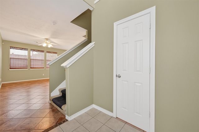 6127 Morningshire Lane, Houston, TX 77084