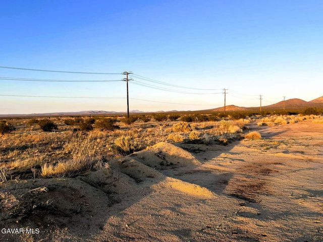 10616 Hamilton Way, California City, CA 93505