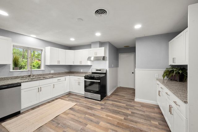 205 Taft Avenue, Cleveland, TX 77327