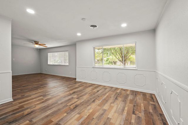 205 Taft Avenue, Cleveland, TX 77327