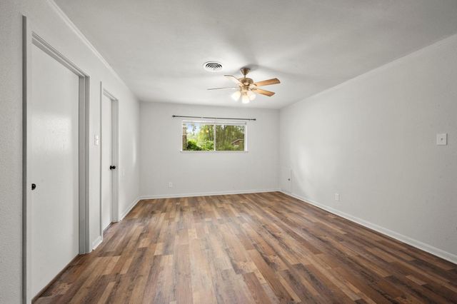 205 Taft Avenue, Cleveland, TX 77327