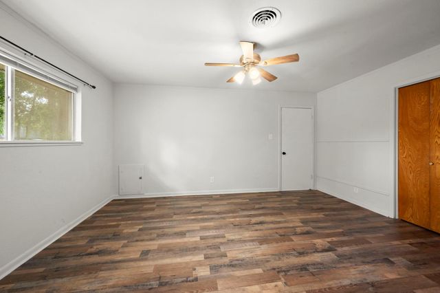 205 Taft Avenue, Cleveland, TX 77327