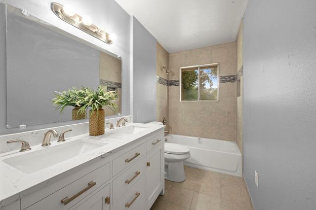 205 Taft Avenue, Cleveland, TX 77327