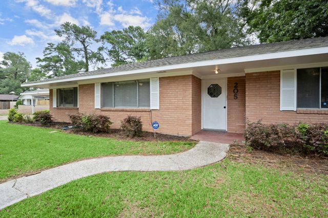 205 Taft Avenue, Cleveland, TX 77327