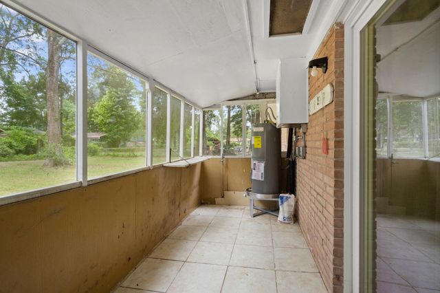 205 Taft Avenue, Cleveland, TX 77327