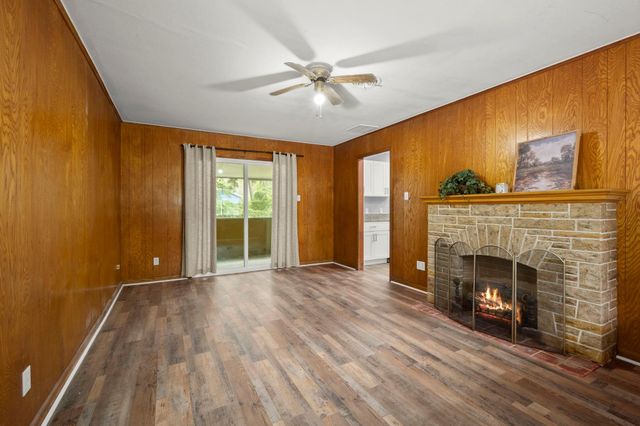 205 Taft Avenue, Cleveland, TX 77327