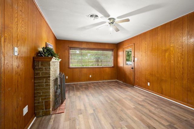 205 Taft Avenue, Cleveland, TX 77327