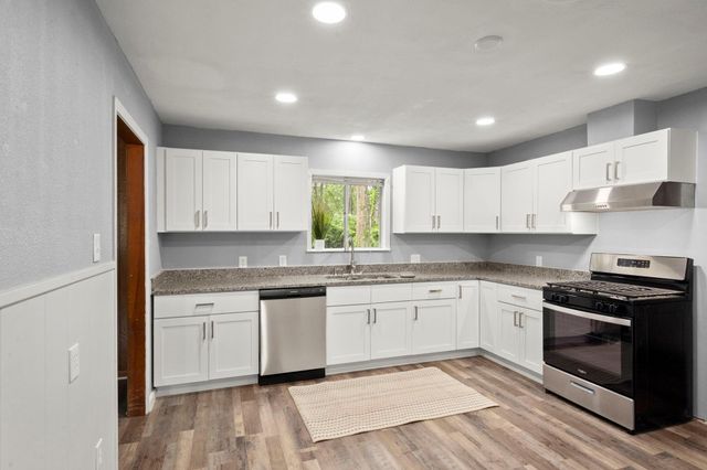 205 Taft Avenue, Cleveland, TX 77327