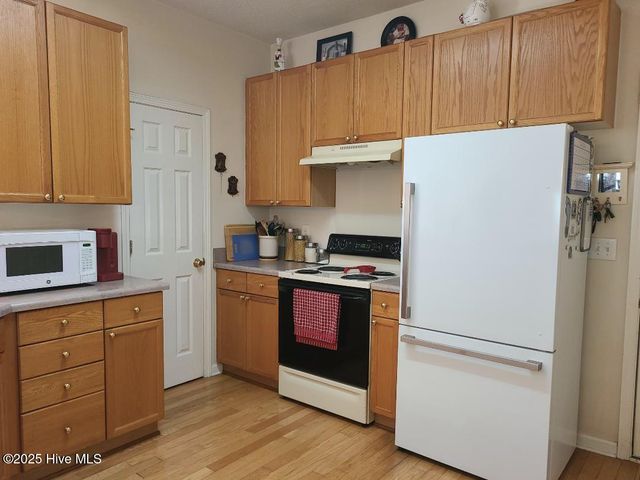 8588 Orchard Loop Road NE, Leland, NC 28451