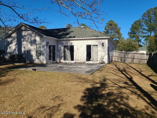 8588 Orchard Loop Road NE, Leland, NC 28451