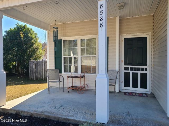 8588 Orchard Loop Road NE, Leland, NC 28451