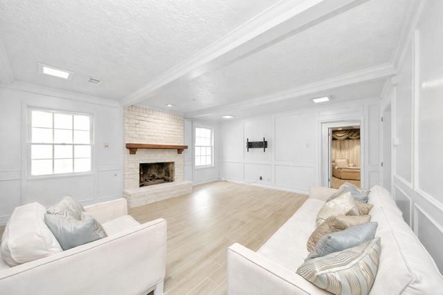 839 Longview Drive, Sugar Land, TX 77478