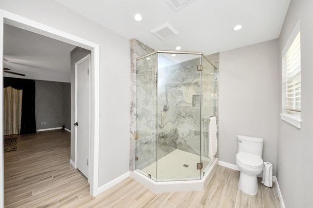 839 Longview Drive, Sugar Land, TX 77478